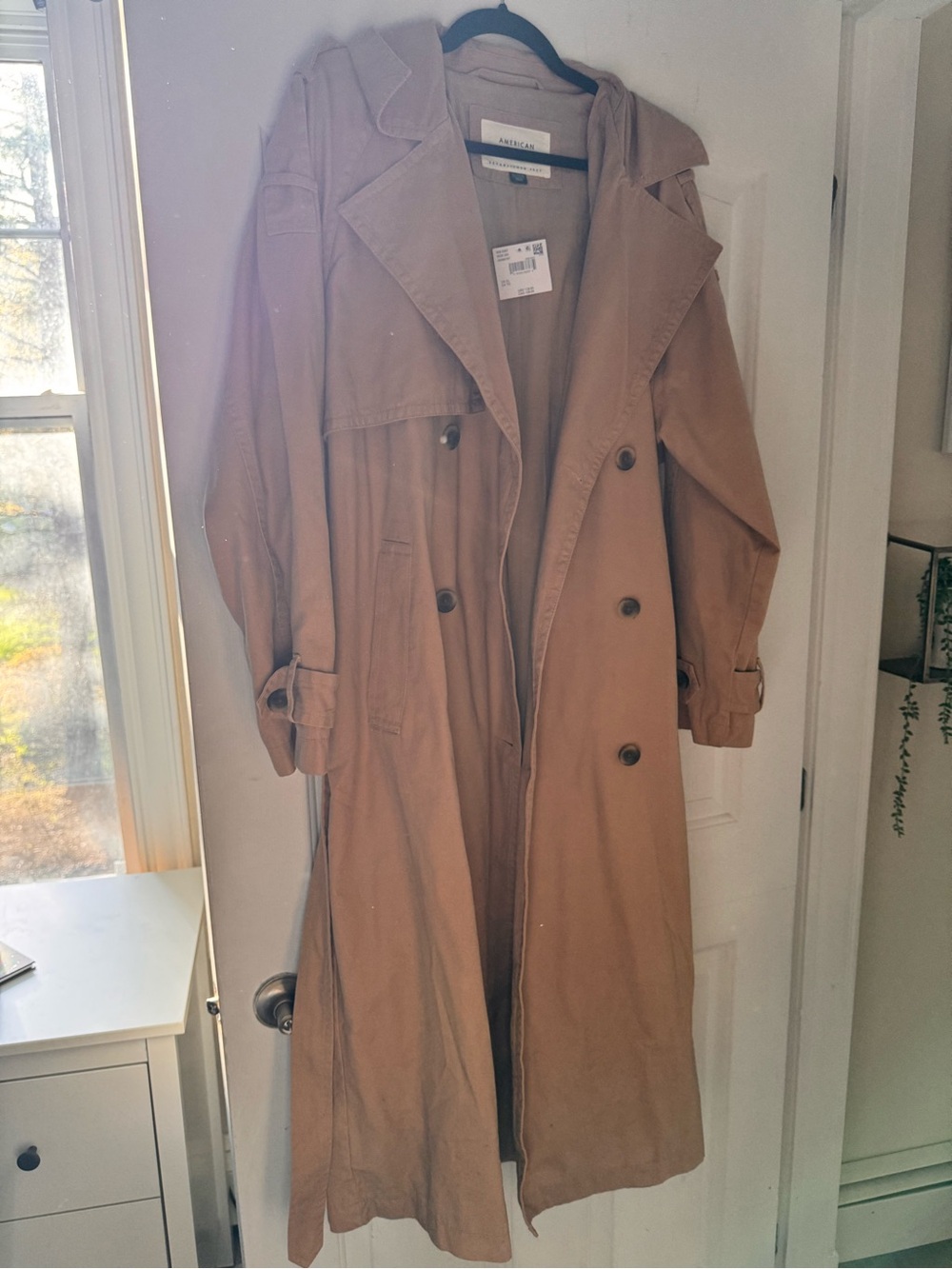 100% cotton American Eagle Outfitters premium line Tan Trench Coat brand new